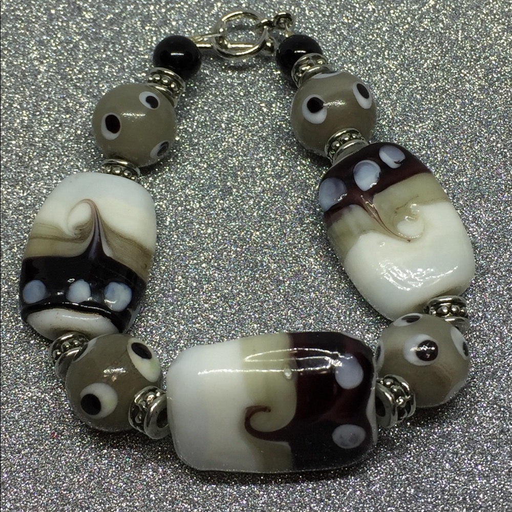 Handmade glass beads bracelet
